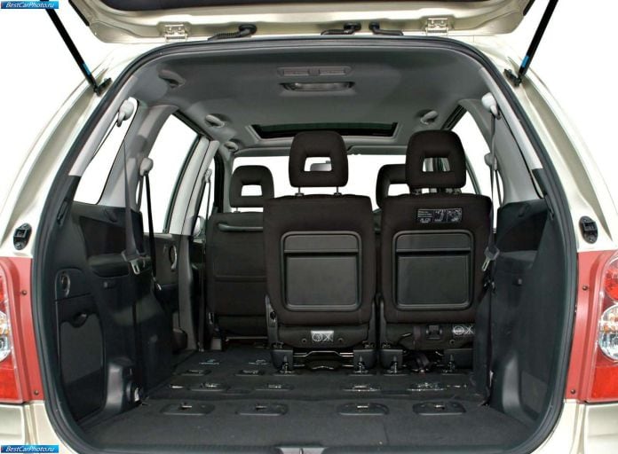 2004 Mazda MPV European Version - фотография 66 из 74