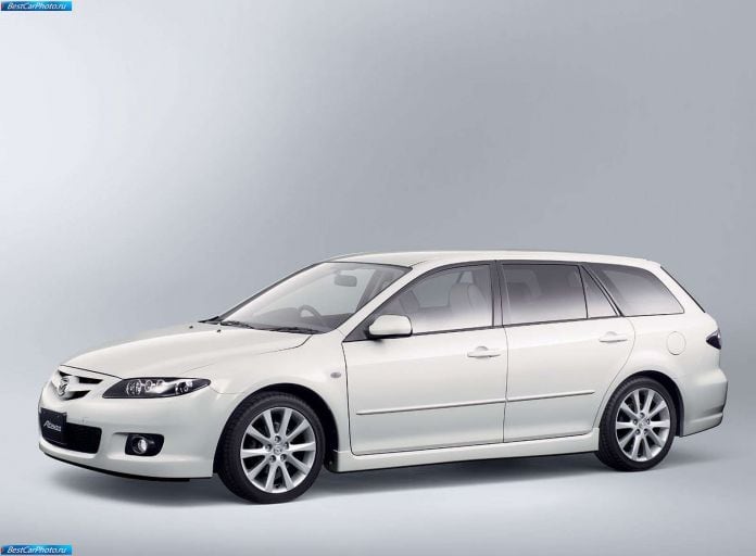 2005 Mazda Atenza Sport Wagon - фотография 1 из 6