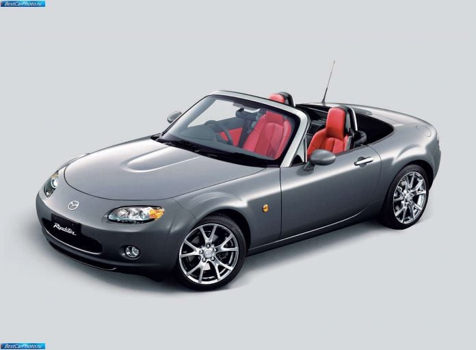 2005 Mazda Roadster - фотография 11 из 24