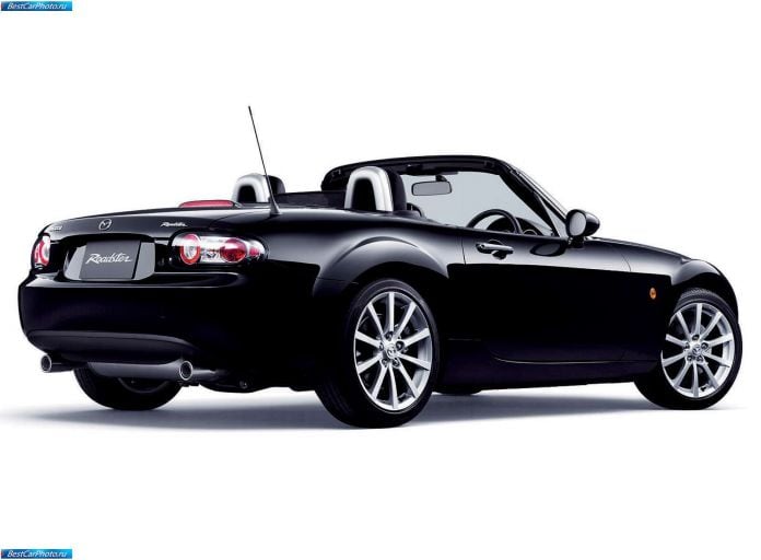 2005 Mazda Roadster - фотография 13 из 24