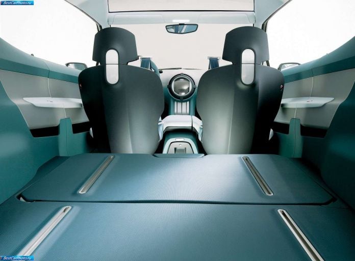 2005 Mazda Sassou Concept - фотография 18 из 21