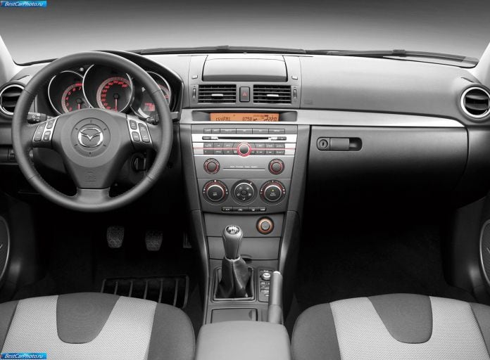 2006 Mazda 3 facelift - фотография 3 из 24