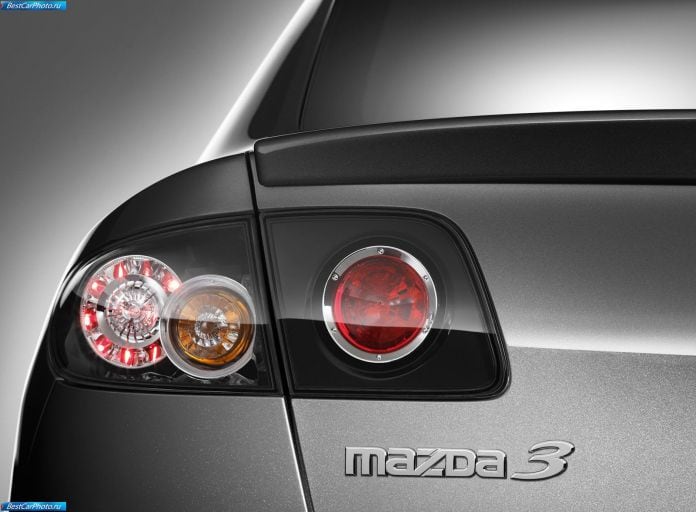 2006 Mazda 3 facelift - фотография 21 из 24