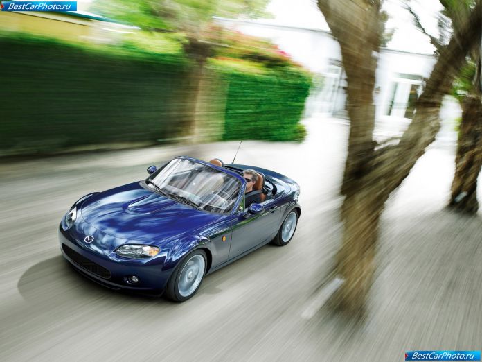 2006 Mazda Mx-5 Roadster Coupe - фотография 4 из 89