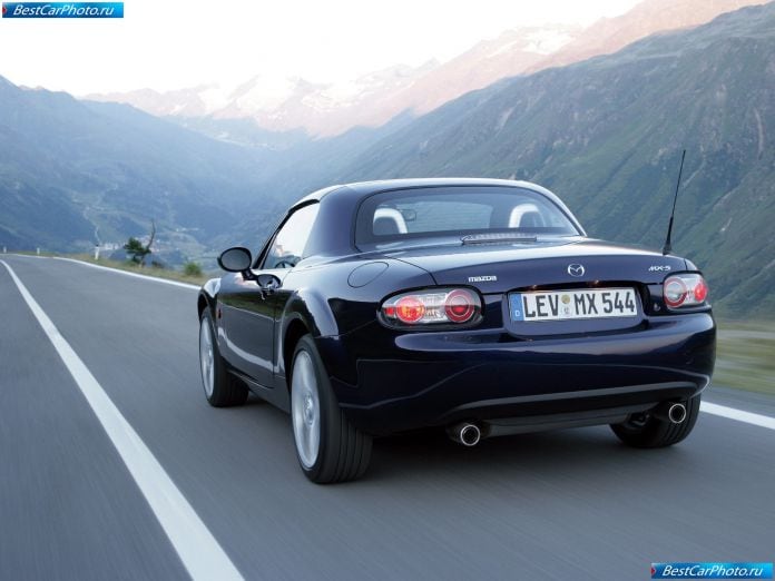 2006 Mazda Mx-5 Roadster Coupe - фотография 25 из 89