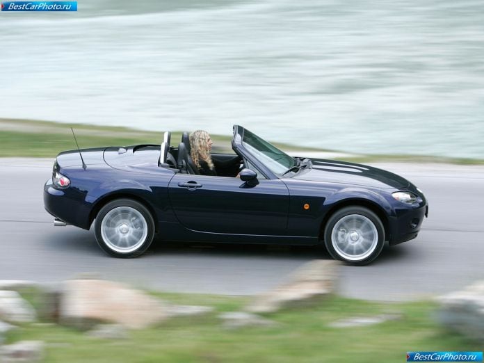 2006 Mazda Mx-5 Roadster Coupe - фотография 32 из 89