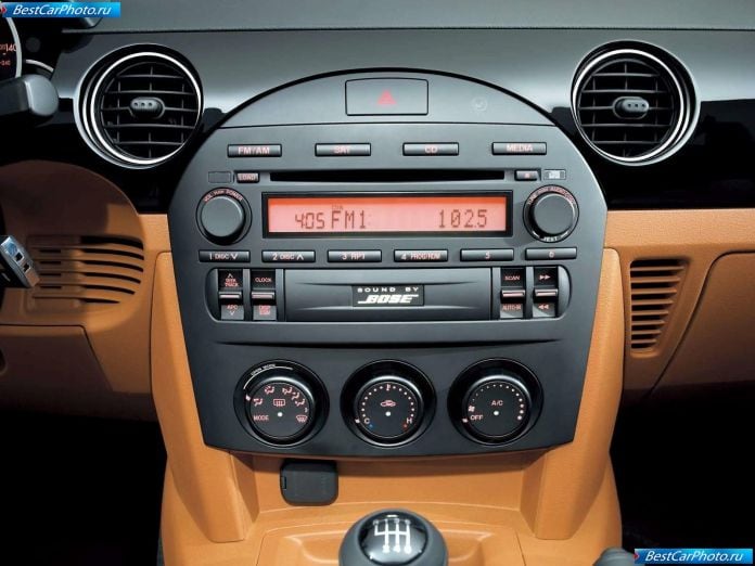 2006 Mazda Mx5 - фотография 15 из 24