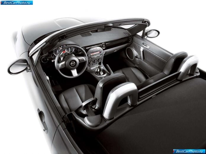2006 Mazda Mx5 - фотография 16 из 24