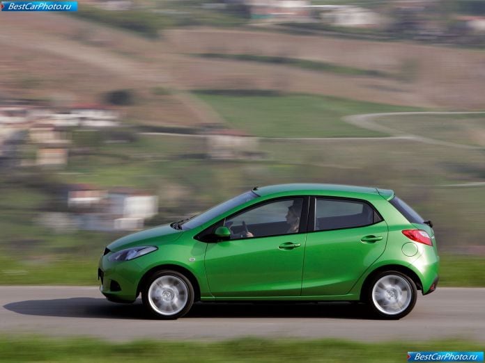 2008 Mazda 2 - фотография 35 из 93