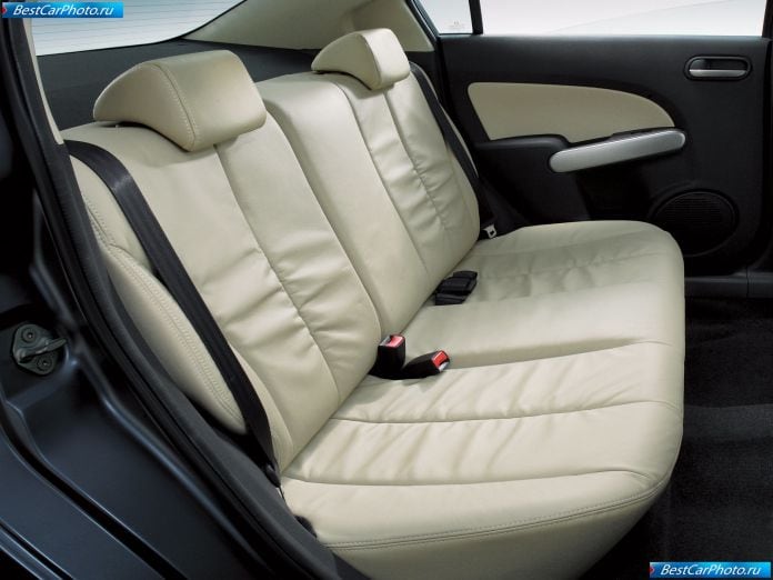 2008 Mazda 2 Sedan - фотография 10 из 13
