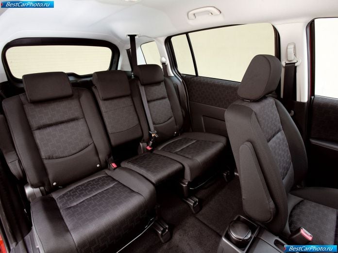 2008 Mazda 5 - фотография 47 из 81