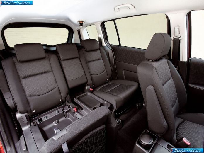 2008 Mazda 5 - фотография 49 из 81