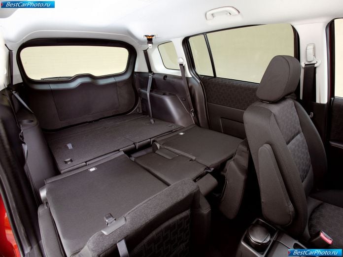 2008 Mazda 5 - фотография 50 из 81