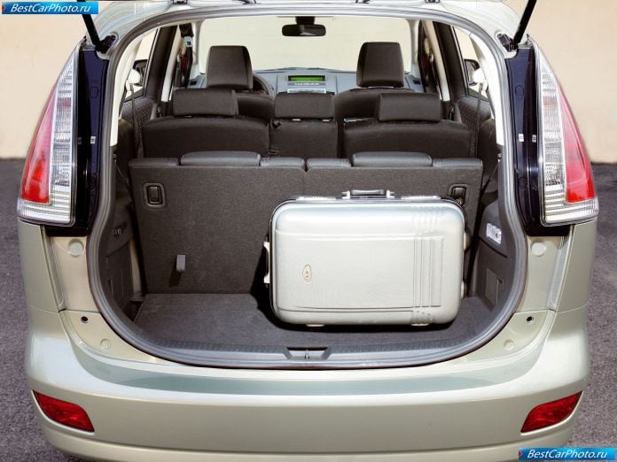 2008 Mazda 5 - фотография 53 из 81