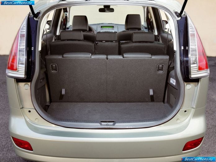 2008 Mazda 5 - фотография 54 из 81
