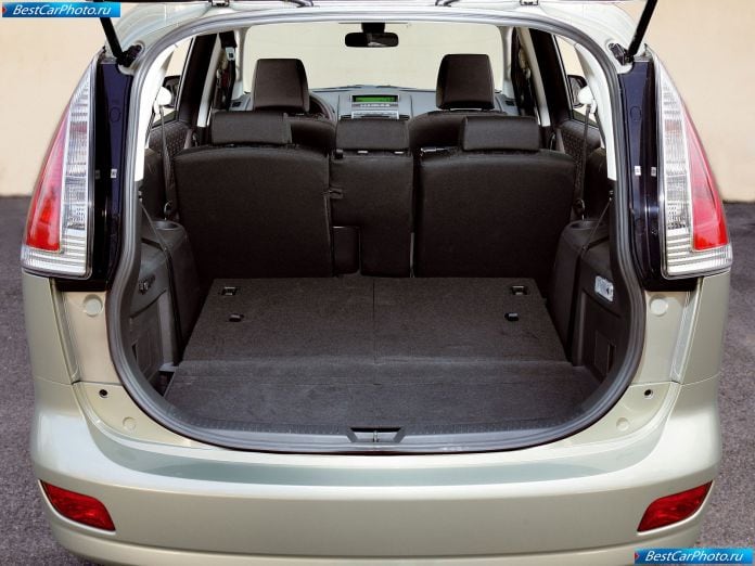 2008 Mazda 5 - фотография 56 из 81