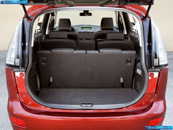 2008 Mazda 5 - фотография 62 из 81