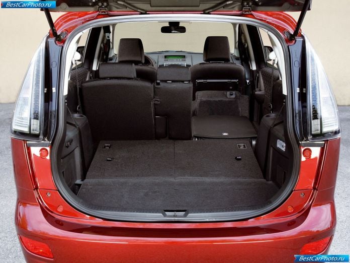 2008 Mazda 5 - фотография 66 из 81
