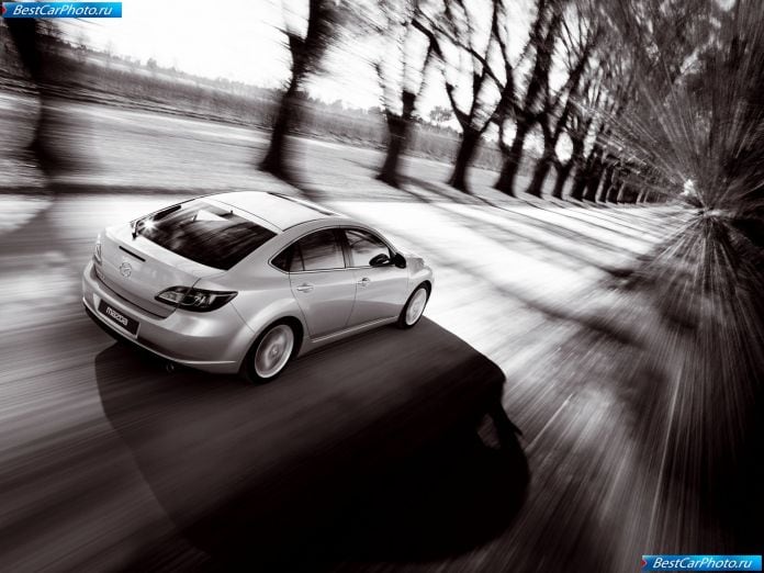 2008 Mazda 6 Hatchback - фотография 10 из 27