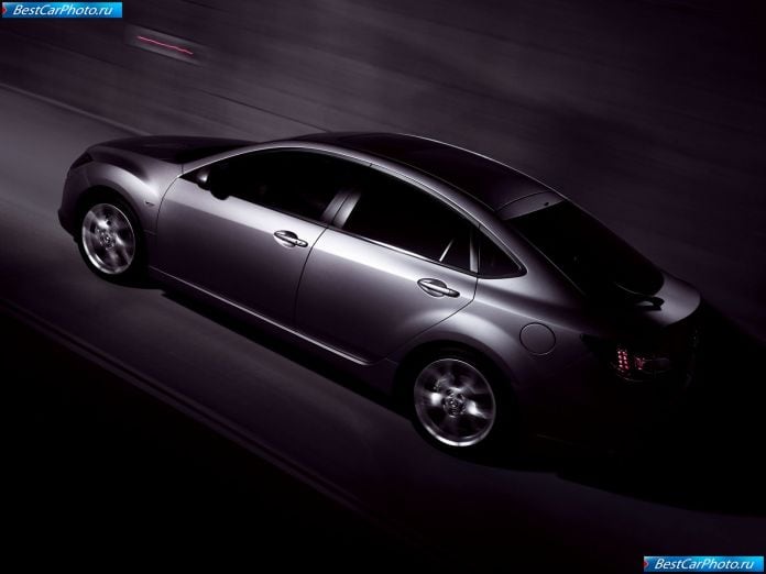 2008 Mazda 6 Hatchback - фотография 11 из 27