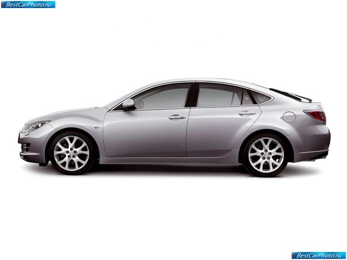 2008 Mazda 6 Hatchback - фотография 14 из 27