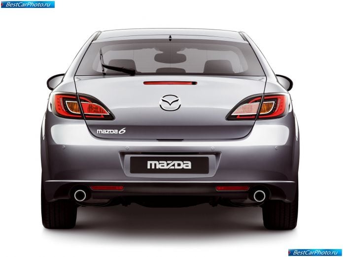2008 Mazda 6 Hatchback - фотография 19 из 27