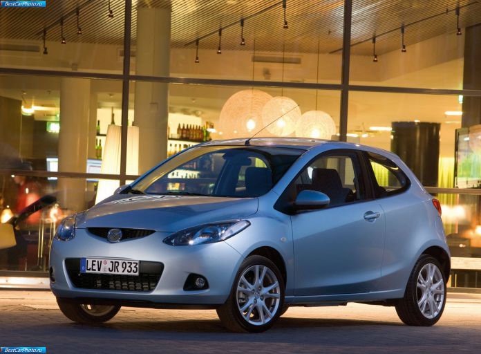2009 Mazda 2 3-door - фотография 4 из 85