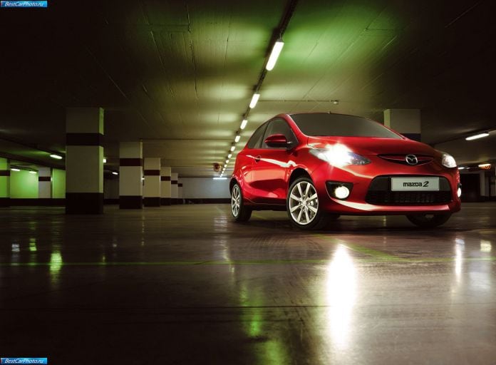 2009 Mazda 2 3-door - фотография 5 из 85
