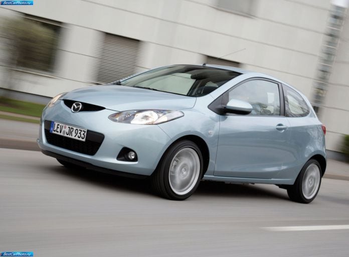 2009 Mazda 2 3-door - фотография 17 из 85