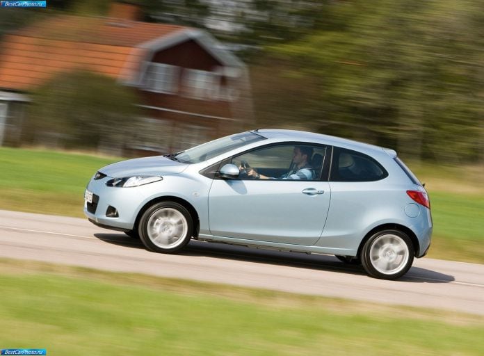 2009 Mazda 2 3-door - фотография 22 из 85