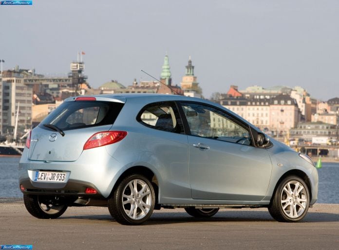 2009 Mazda 2 3-door - фотография 36 из 85