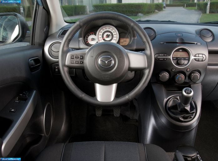 2009 Mazda 2 3-door - фотография 64 из 85