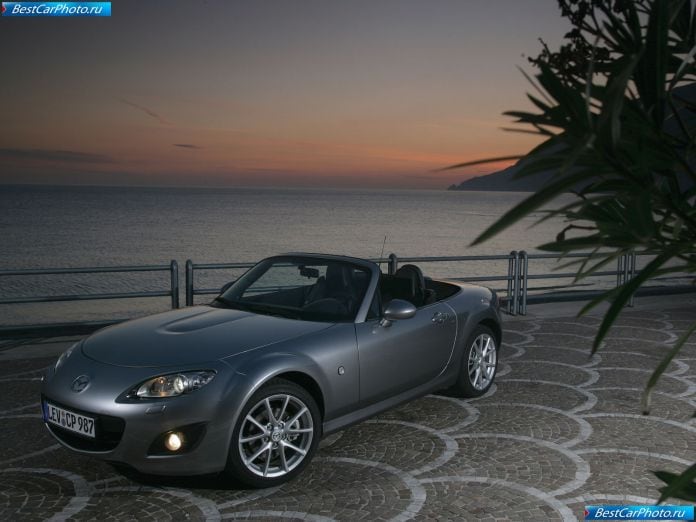 2009 Mazda Mx-5 - фотография 2 из 77