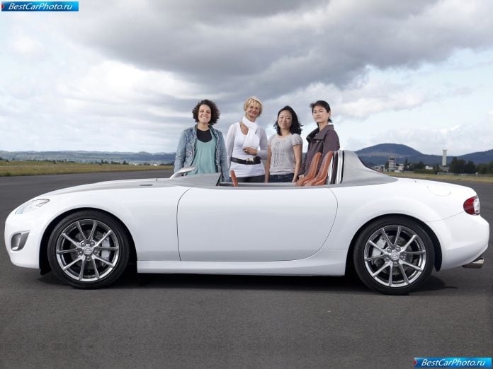 2009 Mazda Mx-5 Superlight Concept - фотография 25 из 83
