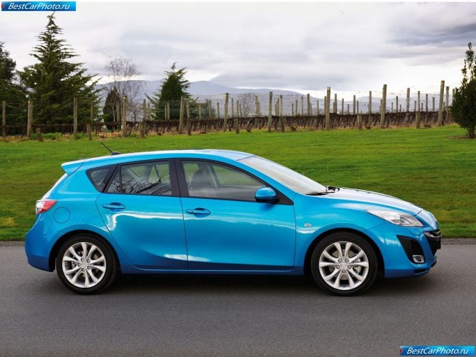 2010 Mazda 3 - фотография 30 из 111