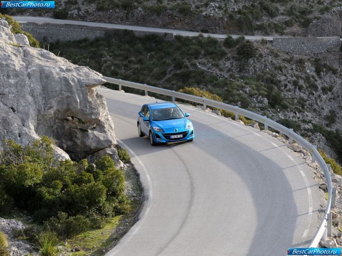 2010 Mazda 3 - фотография 31 из 111