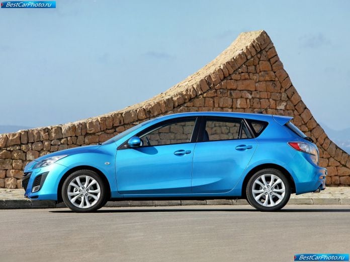 2010 Mazda 3 - фотография 34 из 111