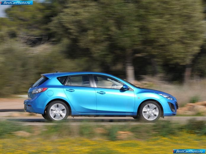 2010 Mazda 3 - фотография 35 из 111