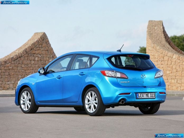 2010 Mazda 3 - фотография 46 из 111
