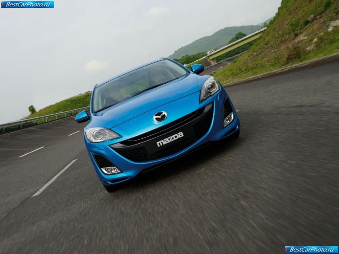 2010 Mazda 3 - фотография 51 из 111