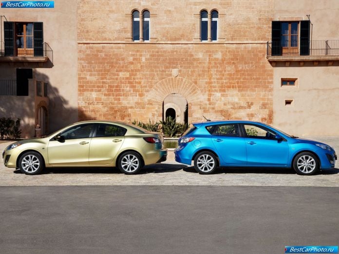 2010 Mazda 3 - фотография 58 из 111