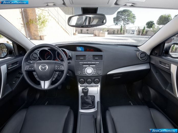 2010 Mazda 3 - фотография 72 из 111