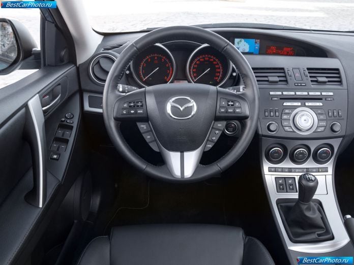 2010 Mazda 3 - фотография 74 из 111