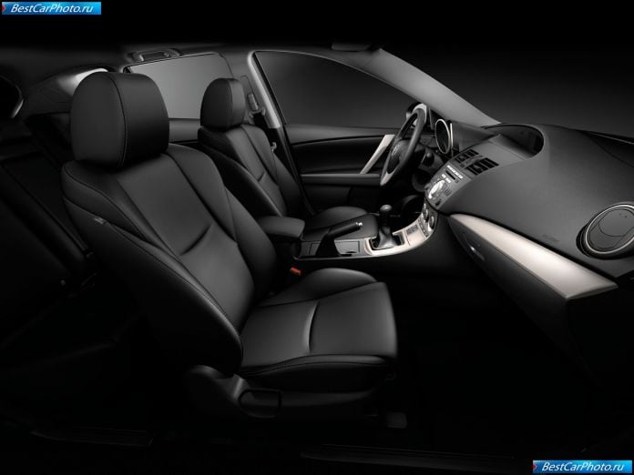 2010 Mazda 3 - фотография 75 из 111