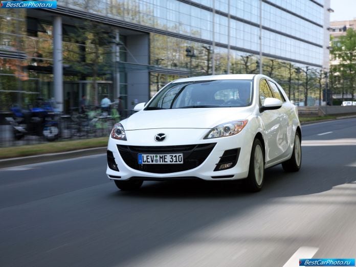 2010 Mazda 3 I-stop - фотография 15 из 49