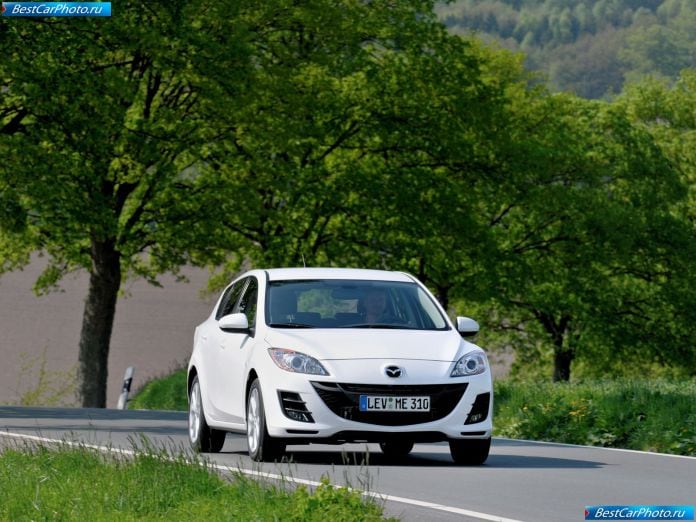2010 Mazda 3 I-stop - фотография 16 из 49