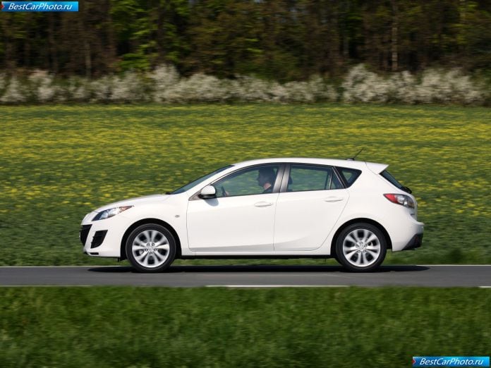 2010 Mazda 3 I-stop - фотография 25 из 49
