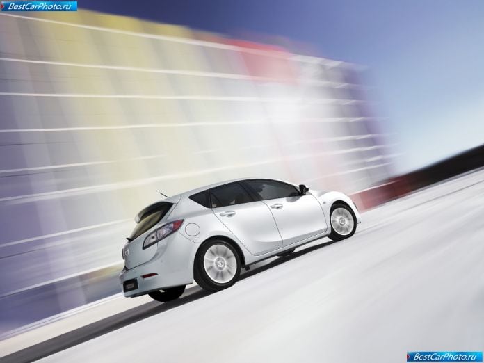 2010 Mazda 3 I-stop - фотография 29 из 49