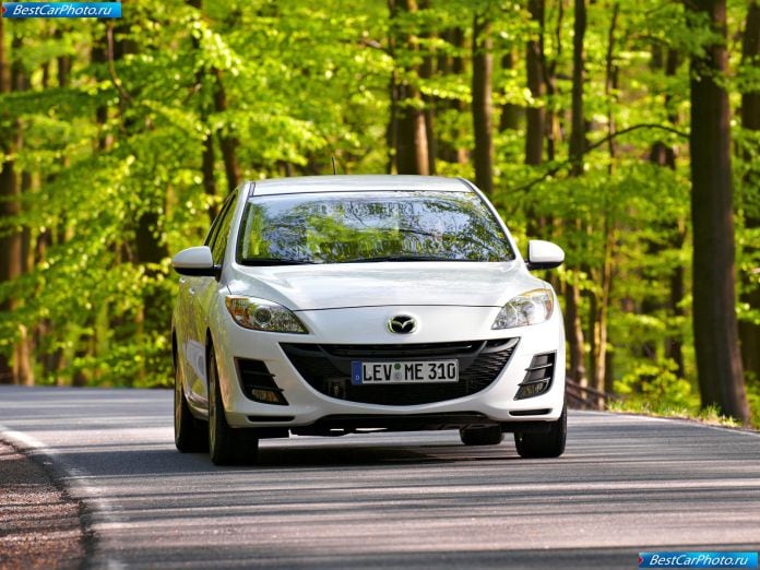 2010 Mazda 3 I-stop - фотография 36 из 49