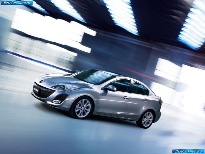 2010 Mazda 3 Sedan - фотография 7 из 101